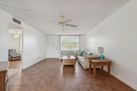 4885 1st Street NE St Petersburg FL 33703