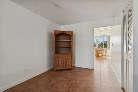 4885 1st Street NE St Petersburg FL 33703