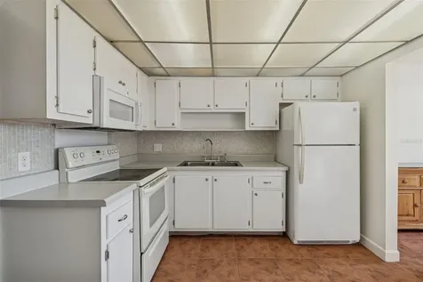 4885 1st Street NE St Petersburg FL 33703