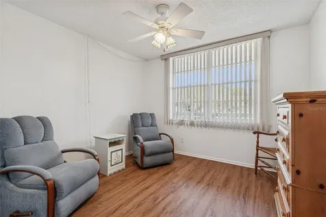4885 1st Street NE St Petersburg FL 33703