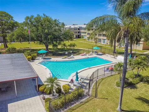 4885 1st Street NE St Petersburg FL 33703