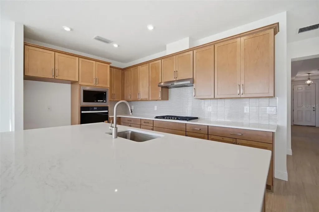 7629 Marina Bay Cove Palmetto FL 34221