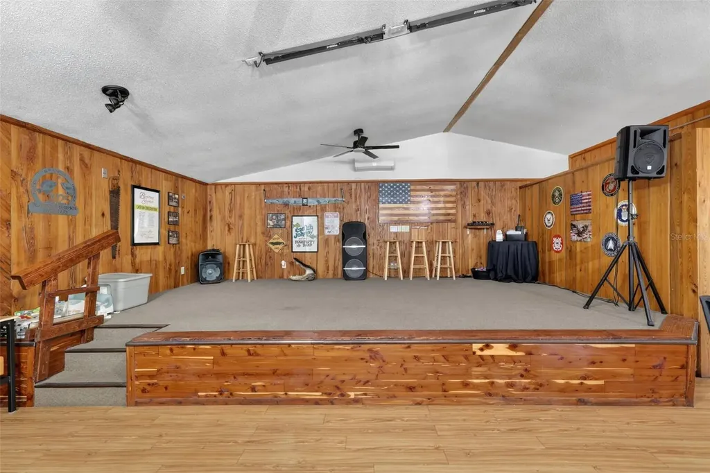 2396 N C 470 Lake Panasoffkee FL 33538