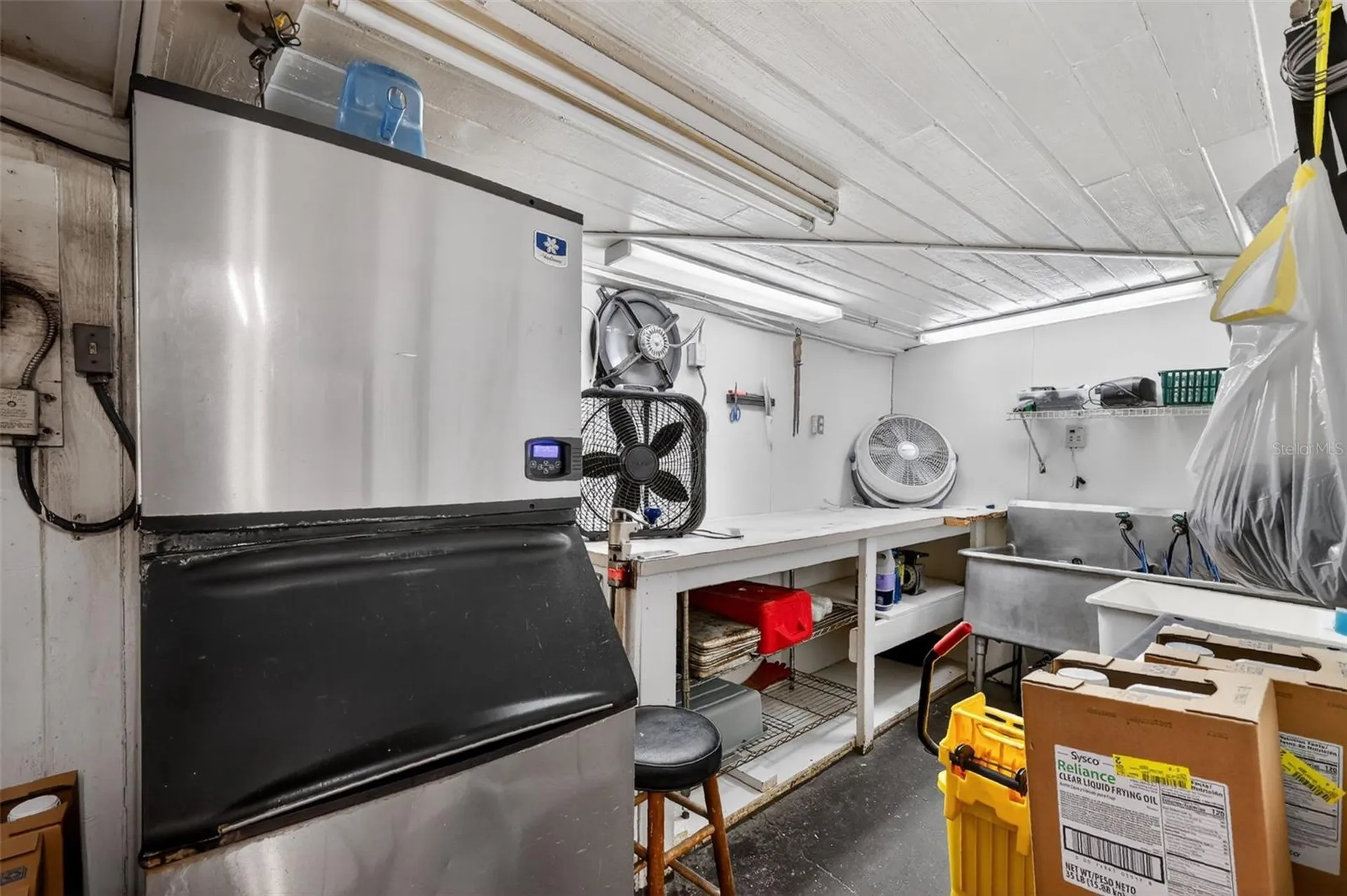 2396 N C 470 Lake Panasoffkee FL 33538