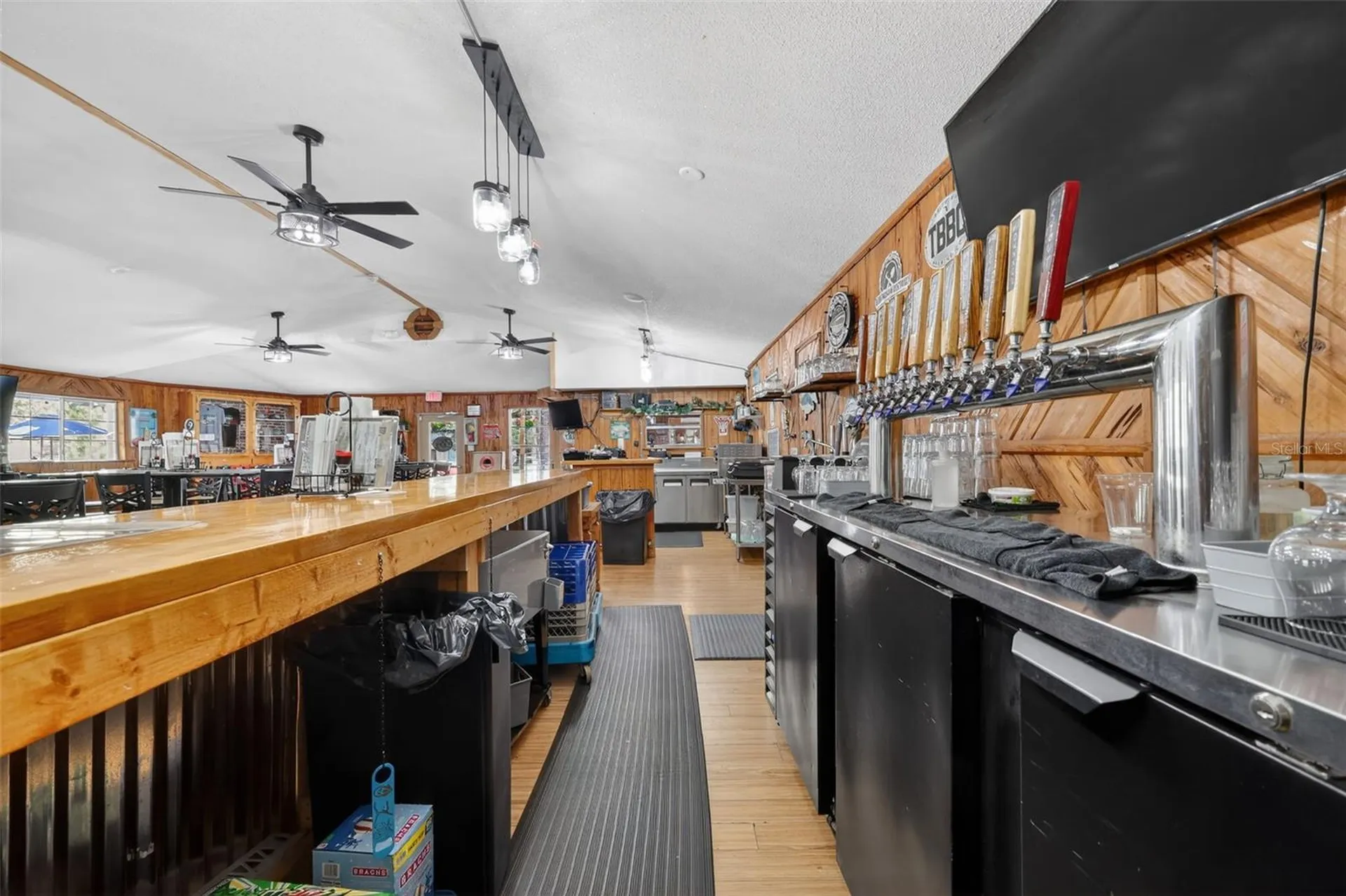 2396 N C 470 Lake Panasoffkee FL 33538