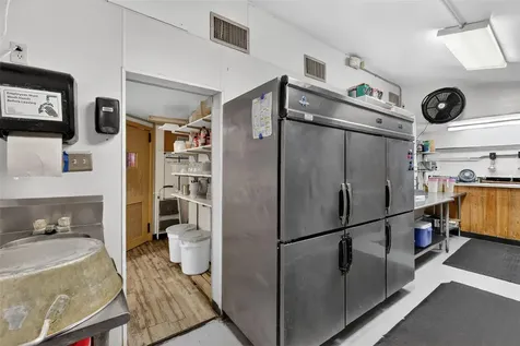 2396 N C 470 Lake Panasoffkee FL 33538