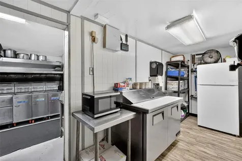 2396 N C 470 Lake Panasoffkee FL 33538