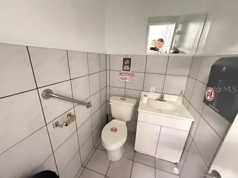 3852 L B Mcleod Road Orlando FL 32805