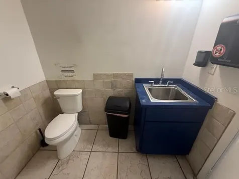 3852 L B Mcleod Road Orlando FL 32805