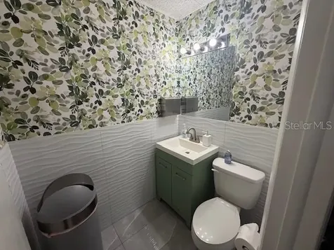 3852 L B Mcleod Road Orlando FL 32805