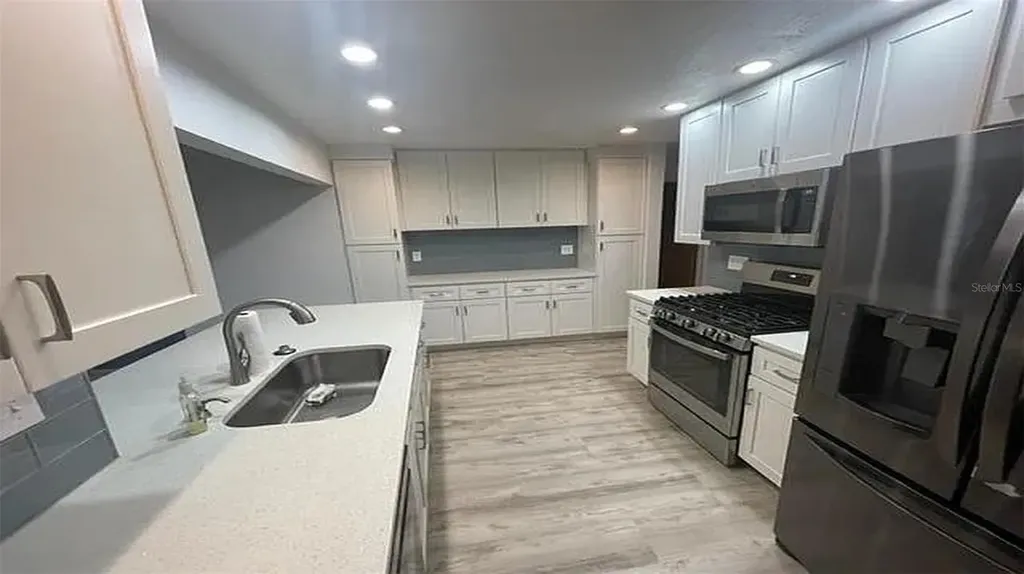 4331 44th Street S St Petersburg FL 33711