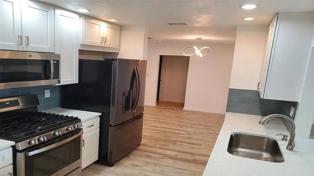4331 44th Street S St Petersburg FL 33711