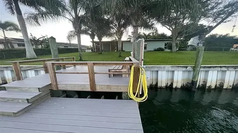 4331 44th Street S St Petersburg FL 33711