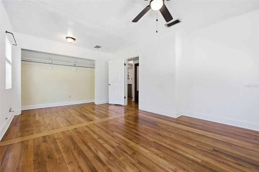 1334 NE 9th St, Street Gainesville FL 32601