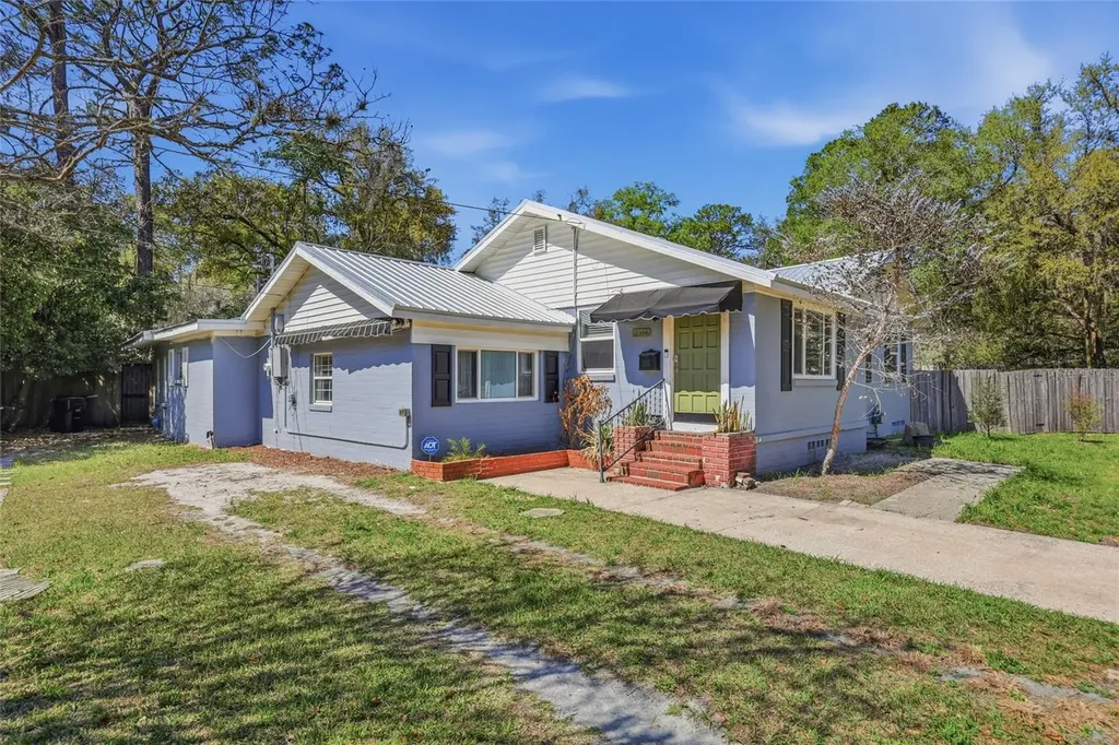 1334 NE 9th St, Street Gainesville FL 32601