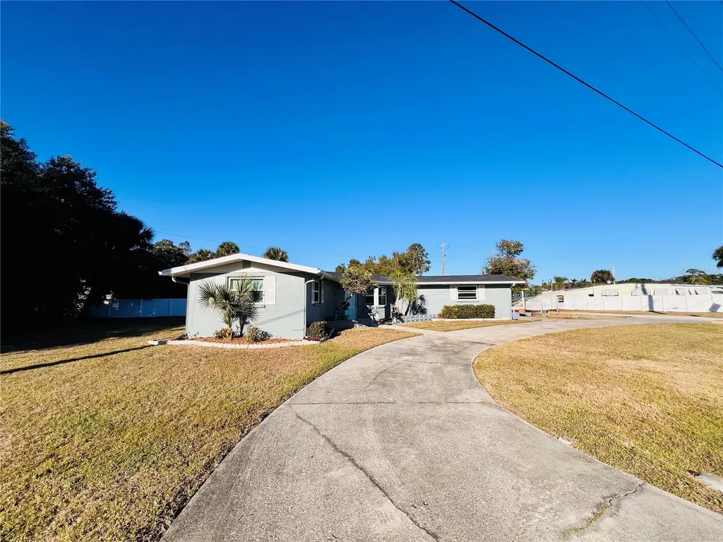 402 Belvidere Road Englewood FL 34223