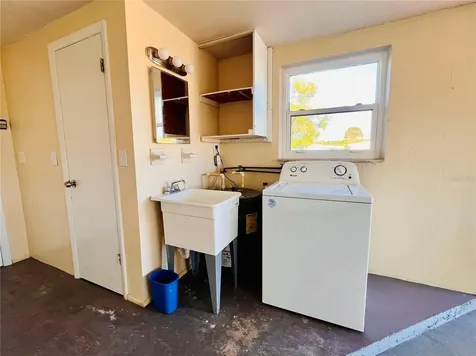 402 Belvidere Road Englewood FL 34223