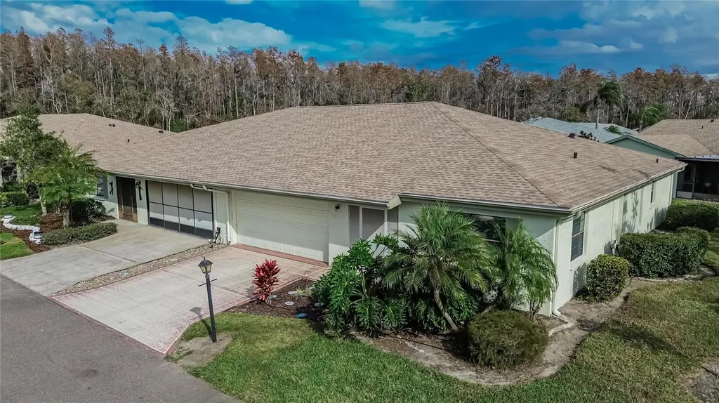 2001 Hartlebury Way Sun City Center FL 33573