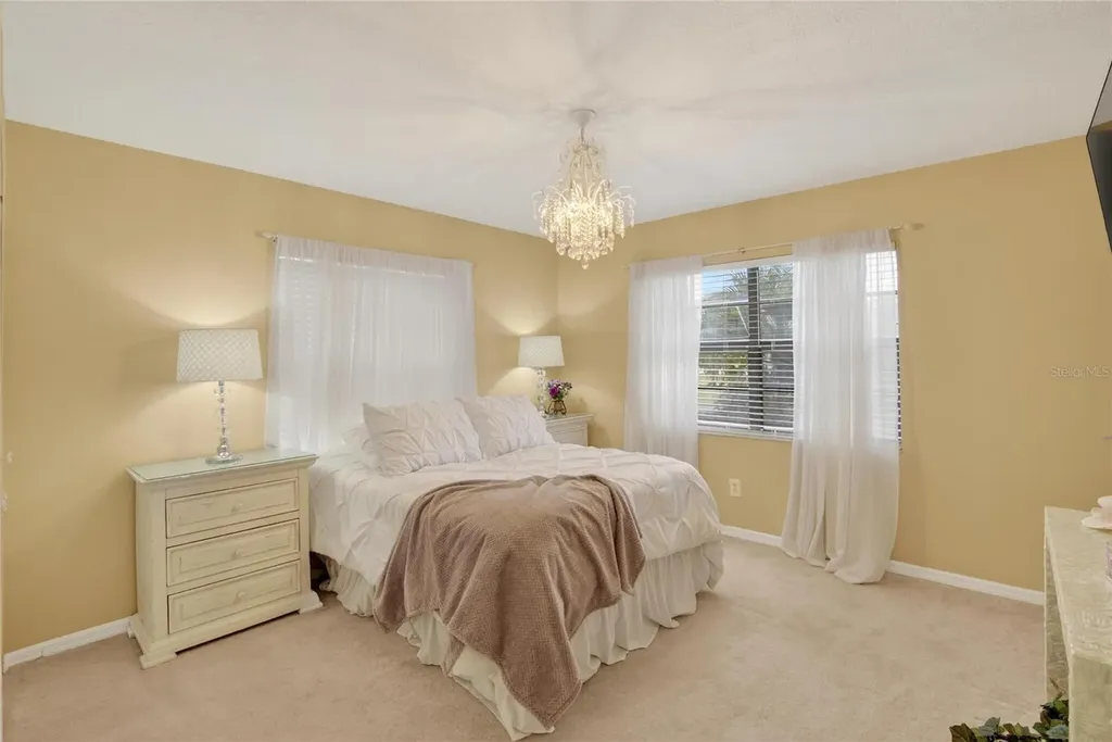 2001 Hartlebury Way Sun City Center FL 33573