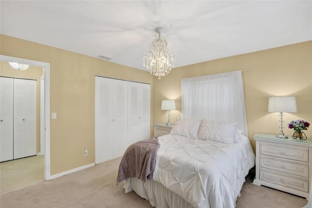 2001 Hartlebury Way Sun City Center FL 33573