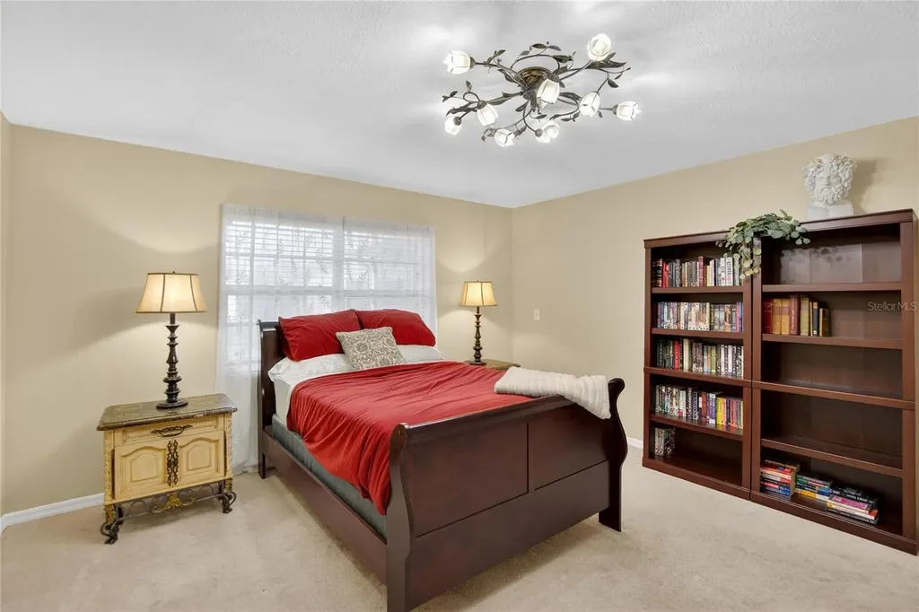2001 Hartlebury Way Sun City Center FL 33573