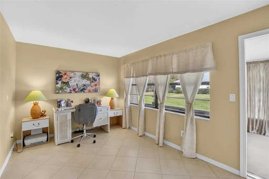 2001 Hartlebury Way Sun City Center FL 33573