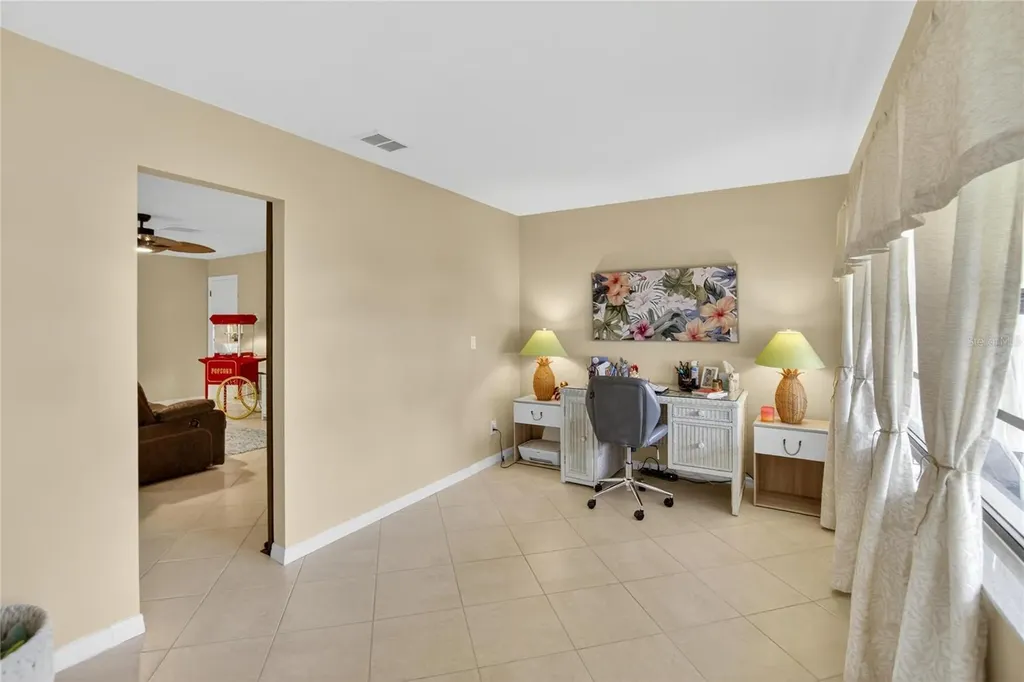 2001 Hartlebury Way Sun City Center FL 33573