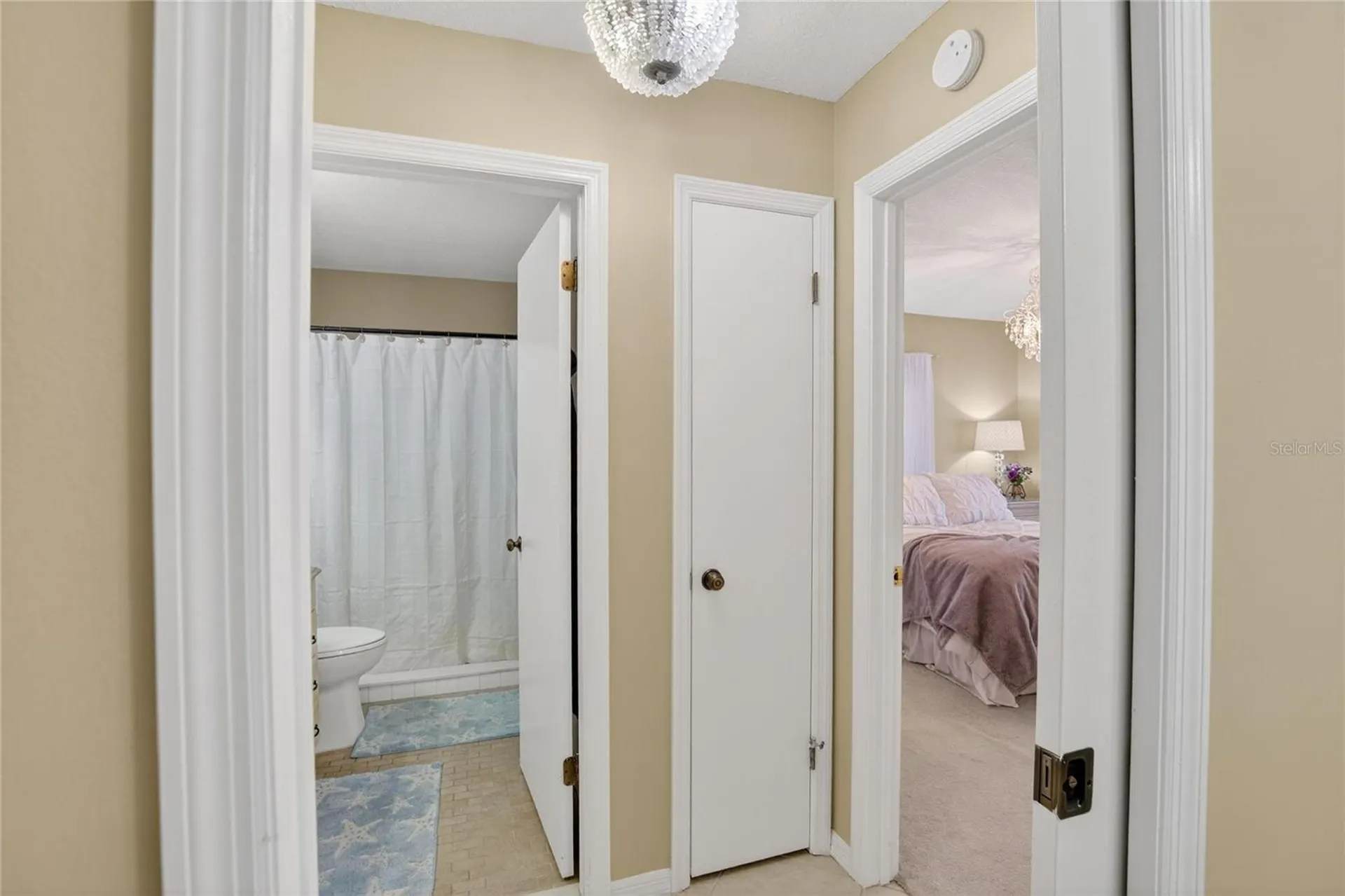 2001 Hartlebury Way Sun City Center FL 33573