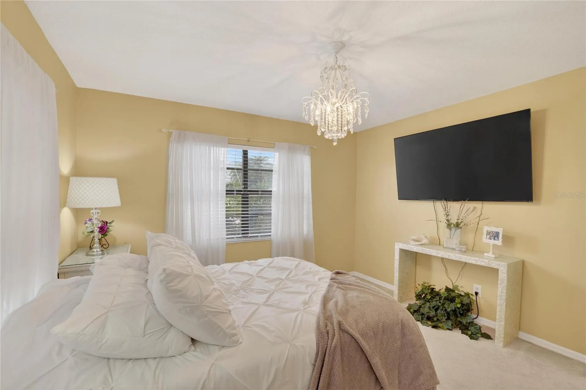2001 Hartlebury Way Sun City Center FL 33573