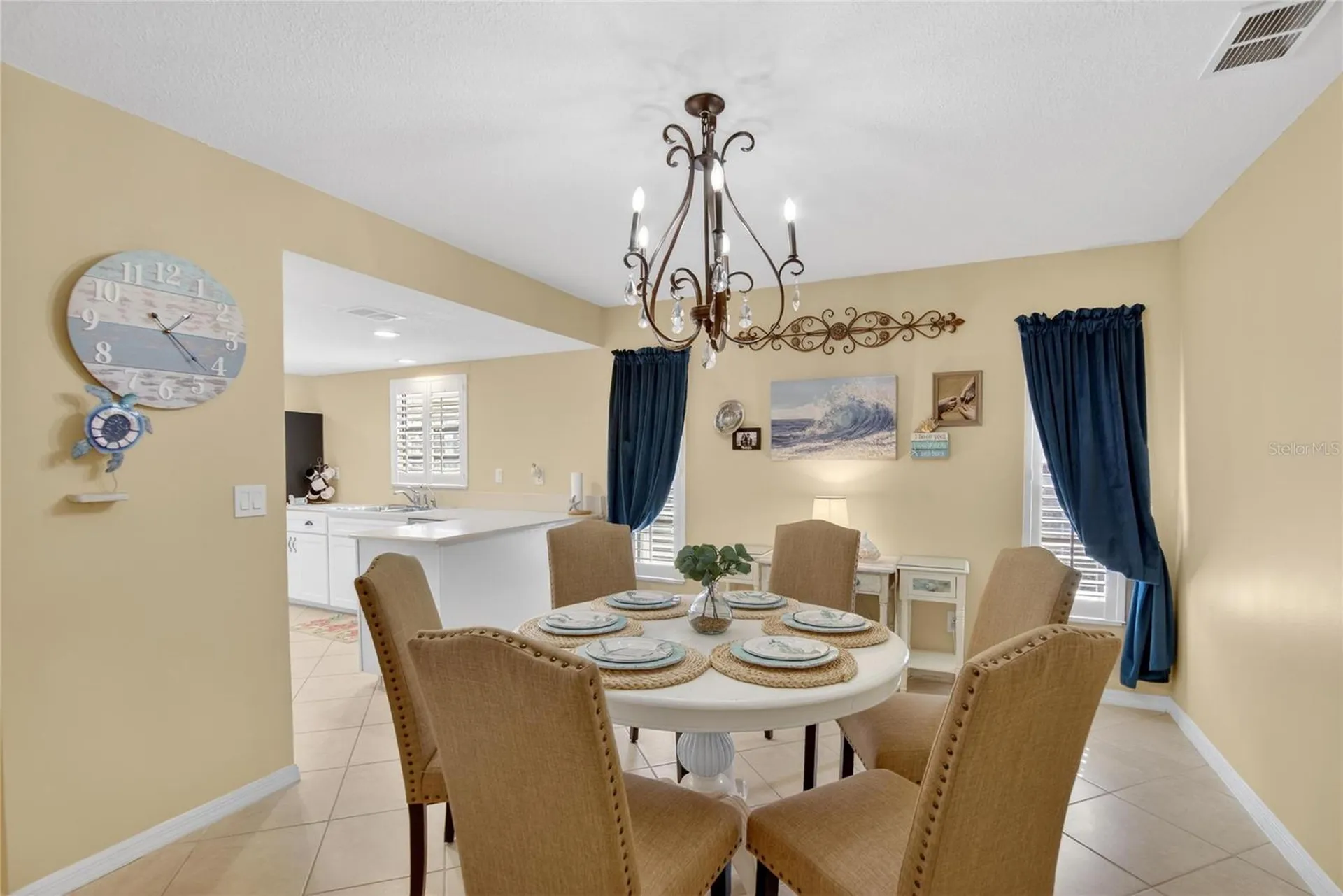 2001 Hartlebury Way Sun City Center FL 33573