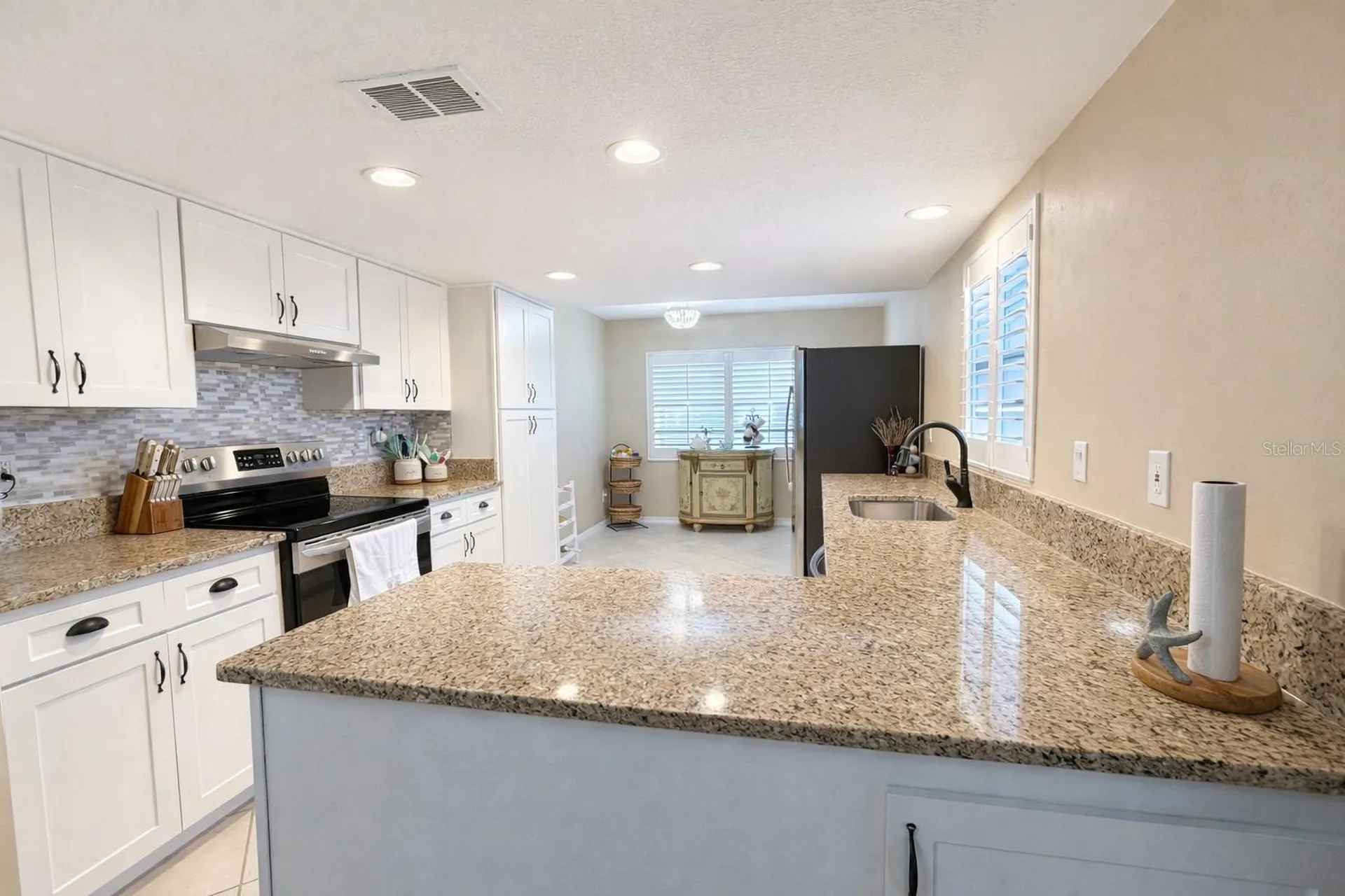 2001 Hartlebury Way Sun City Center FL 33573