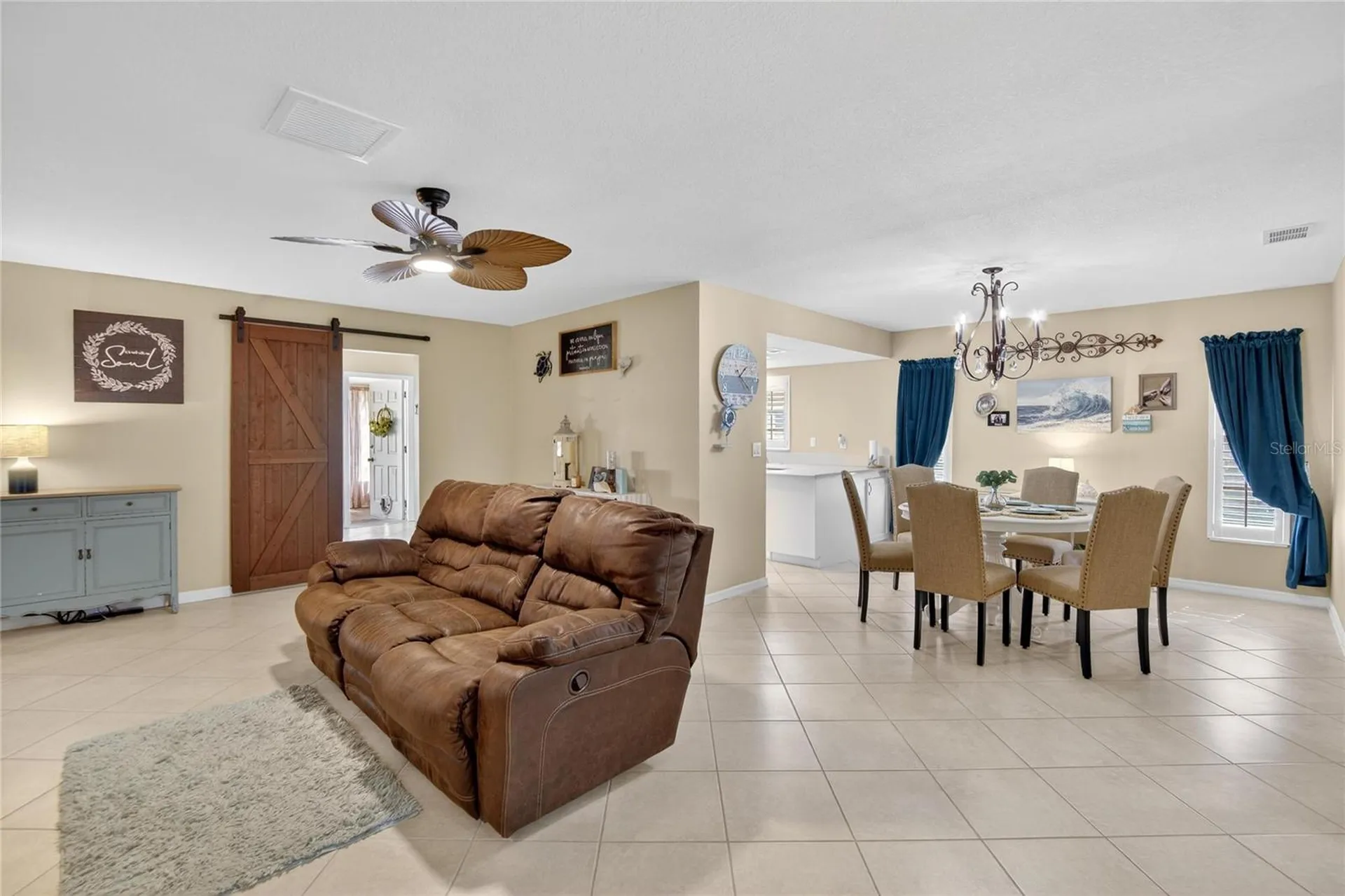 2001 Hartlebury Way Sun City Center FL 33573
