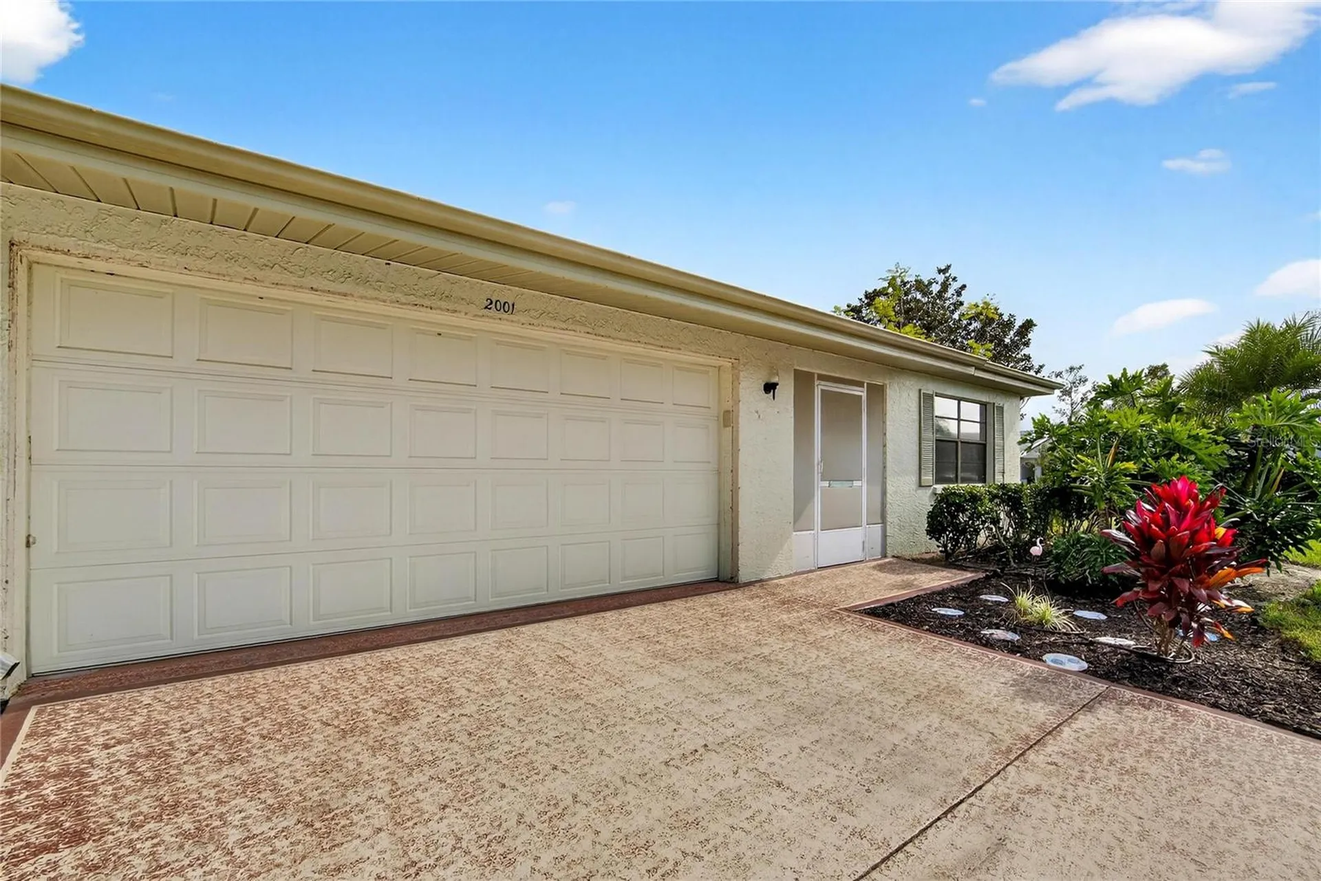 2001 Hartlebury Way Sun City Center FL 33573