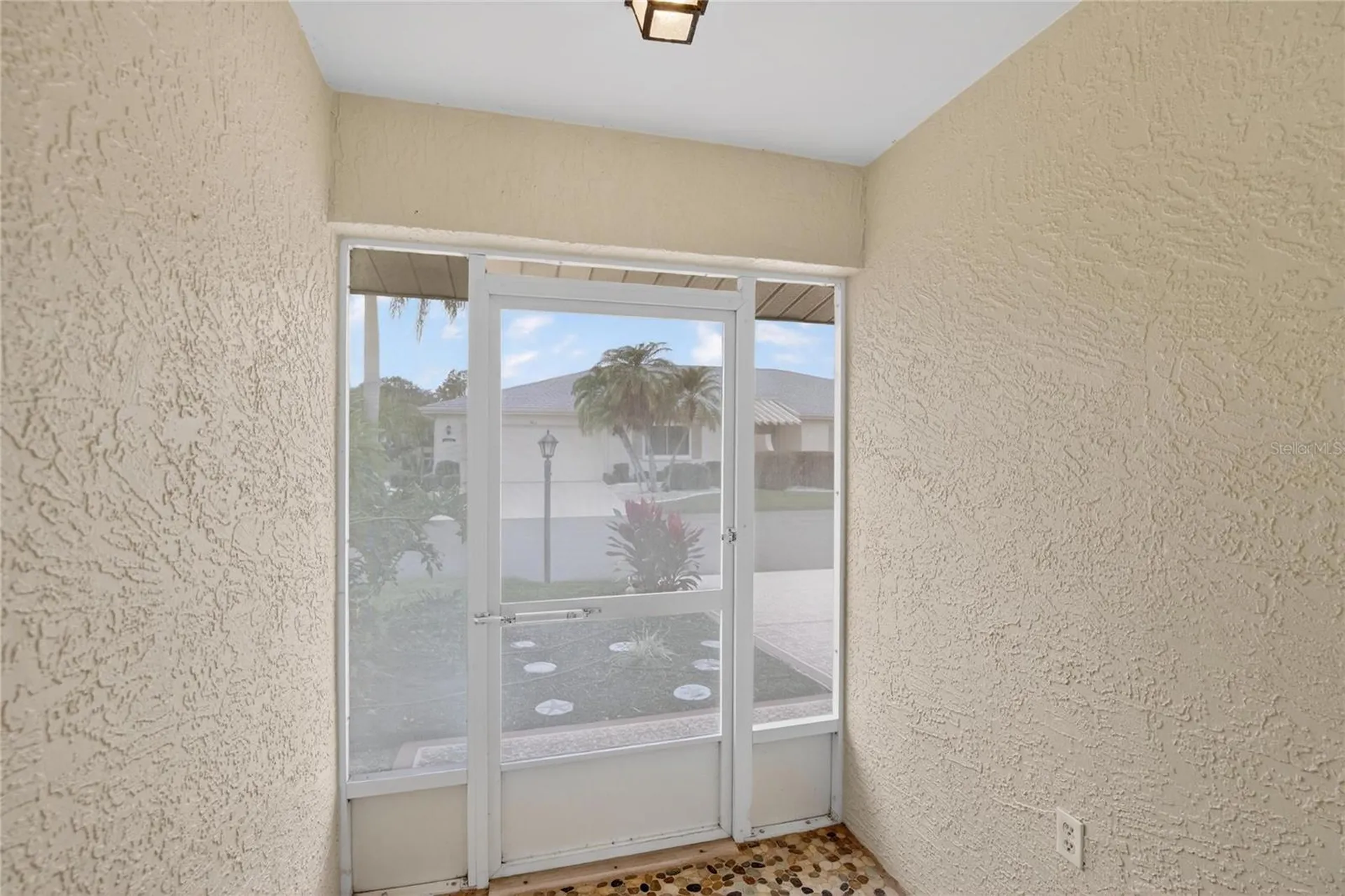 2001 Hartlebury Way Sun City Center FL 33573
