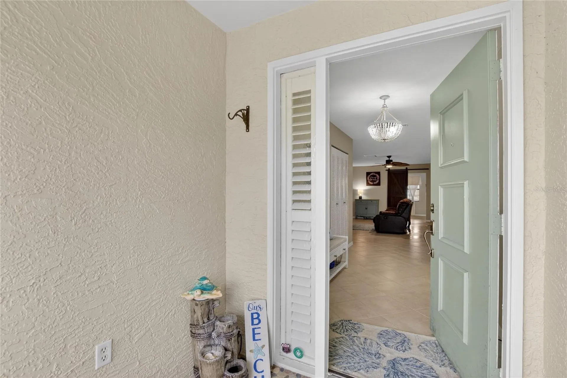 2001 Hartlebury Way Sun City Center FL 33573