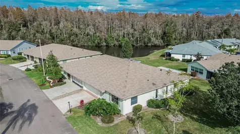 2001 Hartlebury Way Sun City Center FL 33573