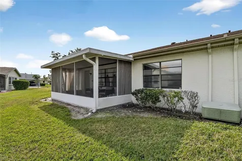 2001 Hartlebury Way Sun City Center FL 33573