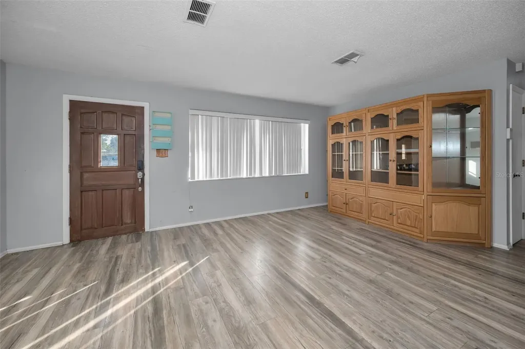 14557 Apache Avenue Largo FL 33774