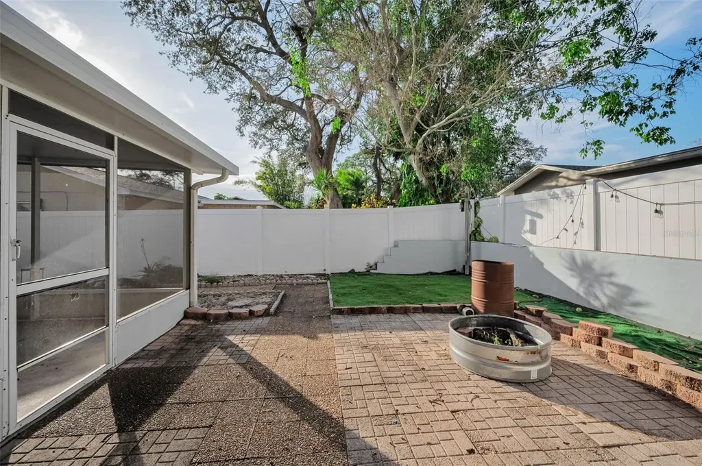 14557 Apache Avenue Largo FL 33774