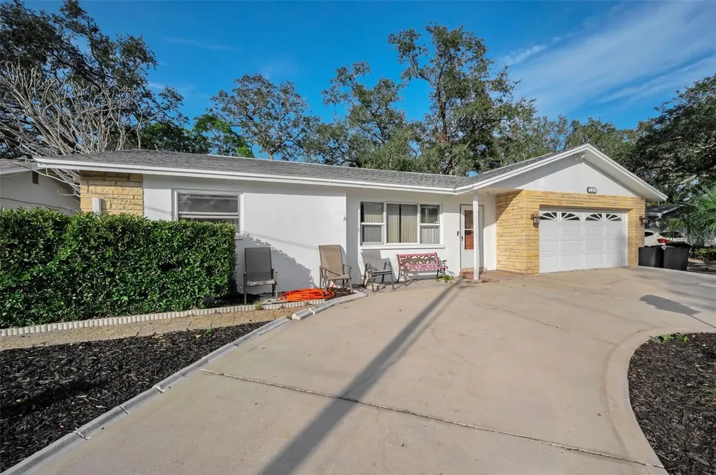 14557 Apache Avenue Largo FL 33774