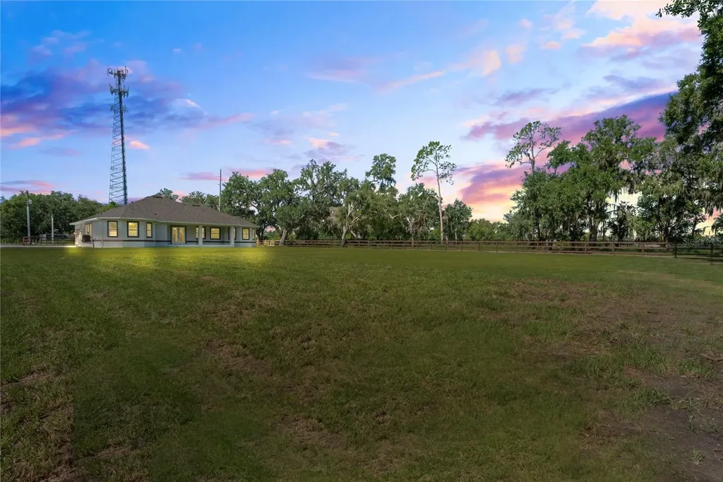 14060 Sydney Road Dover FL 33527