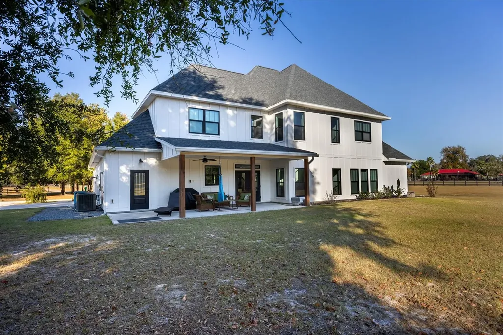 26025 NW 166th Avenue High Springs FL 32643