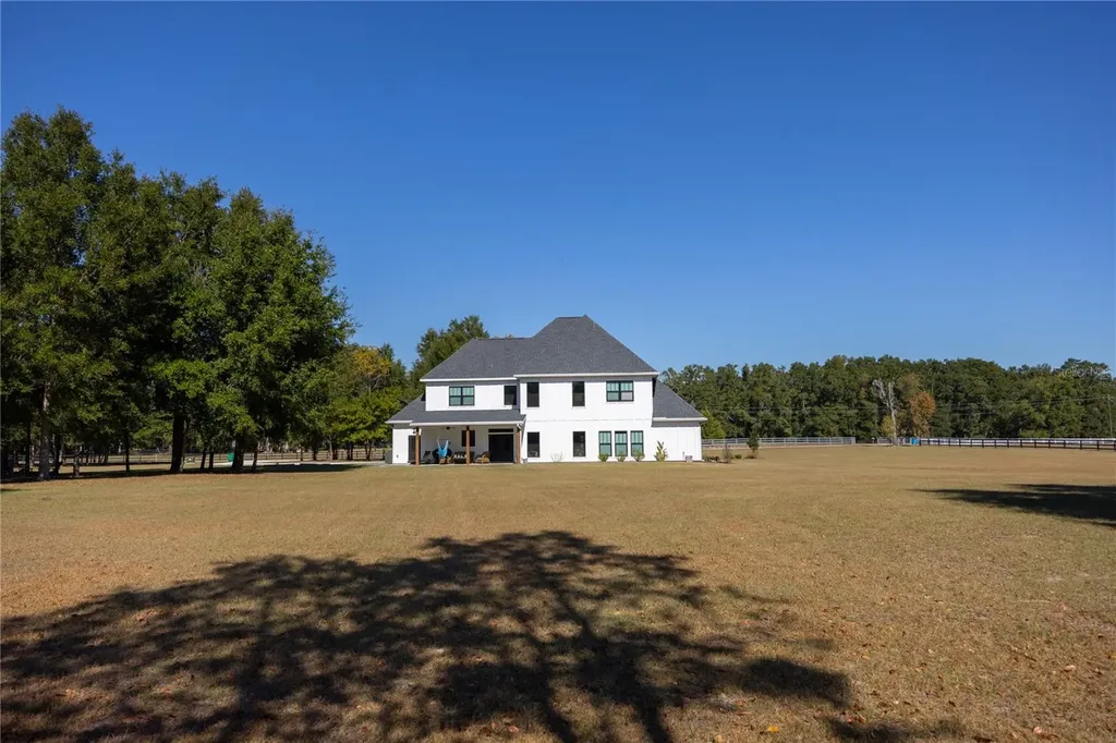 26025 NW 166th Avenue High Springs FL 32643