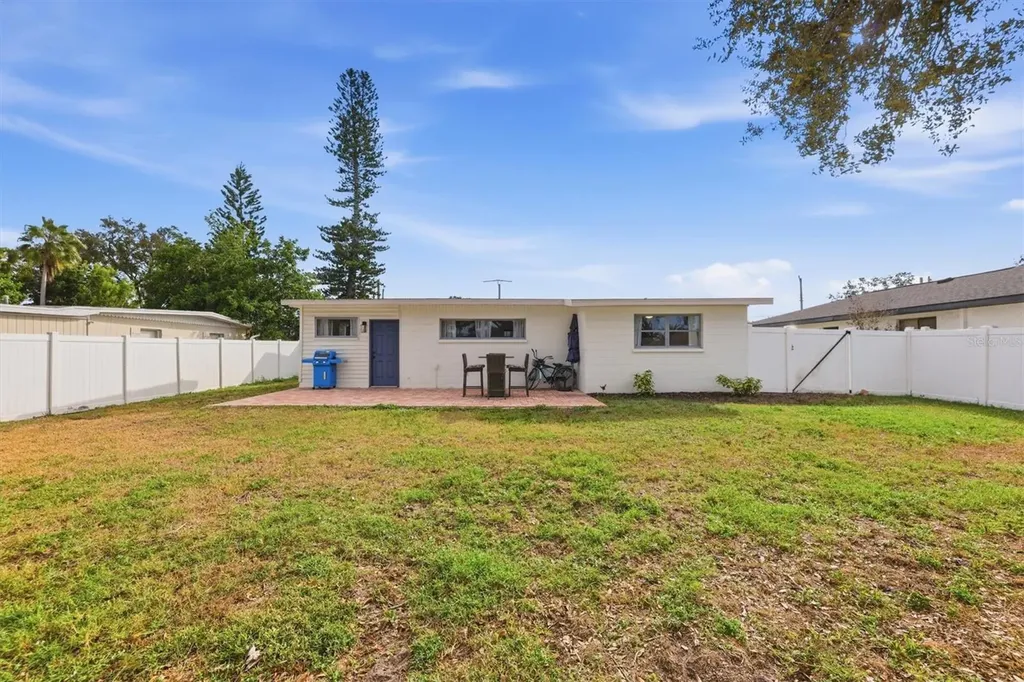 4643 Brooksdale Drive Sarasota FL 34232