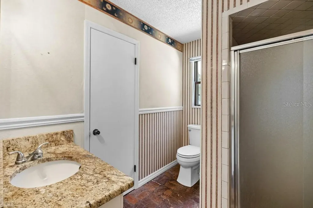 19621 Lake Lincoln Lane Eustis FL 32736