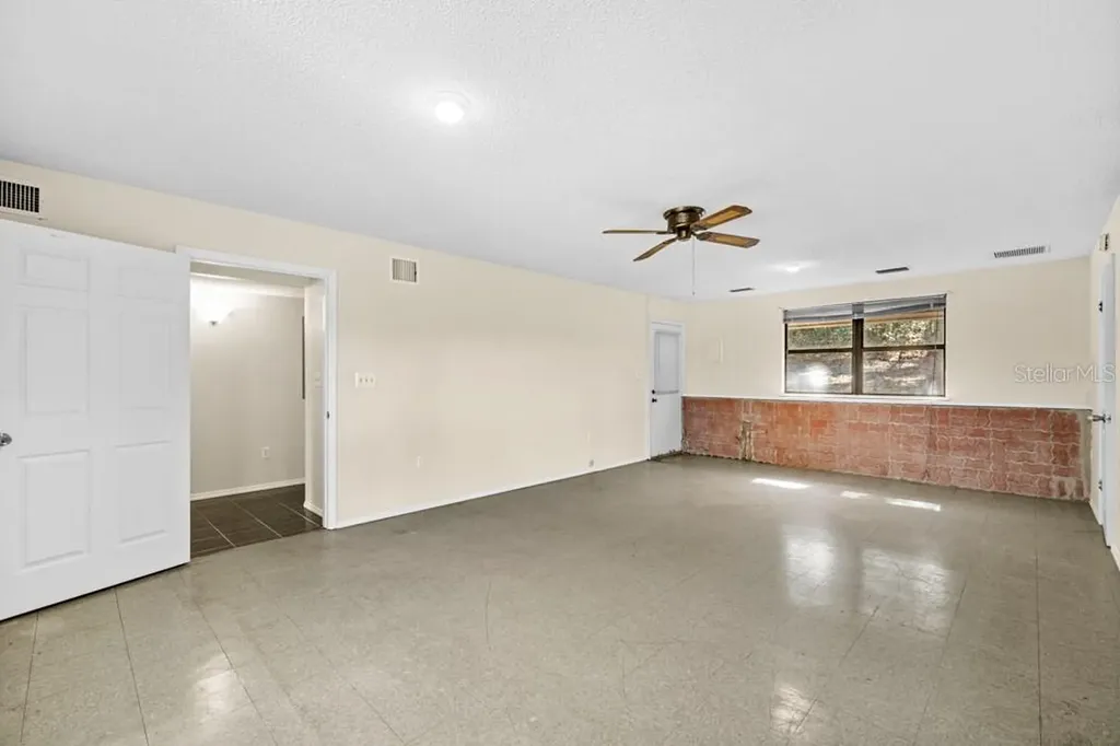 19621 Lake Lincoln Lane Eustis FL 32736