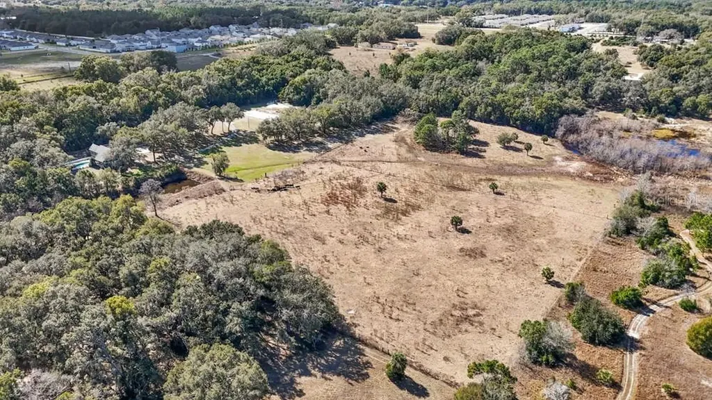 19621 Lake Lincoln Lane Eustis FL 32736