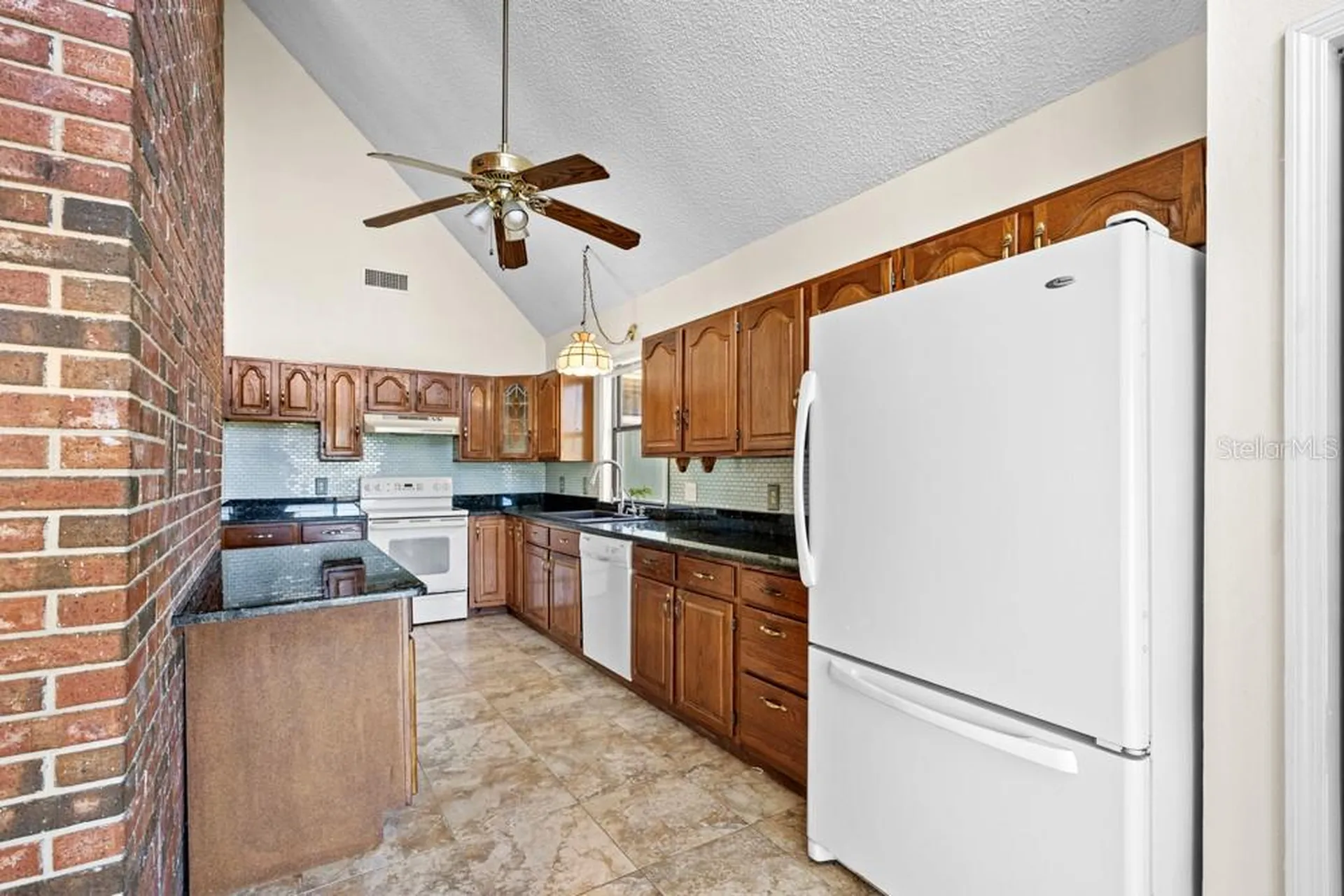 19621 Lake Lincoln Lane Eustis FL 32736