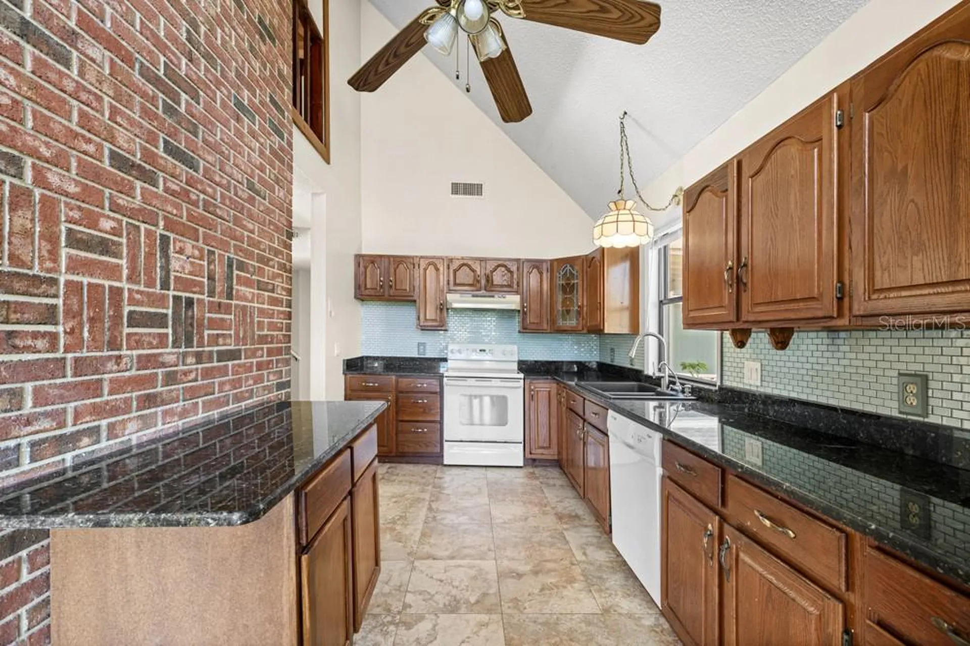 19621 Lake Lincoln Lane Eustis FL 32736