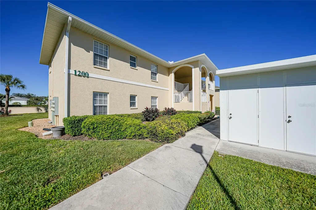 5800 Sabal Trace Drive North Port FL 34287